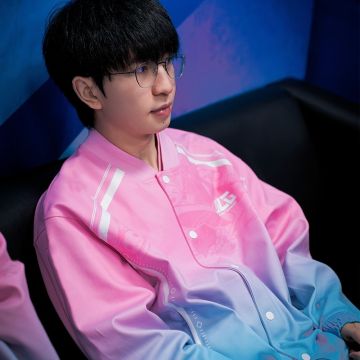  2025 S15 LOL LPL BLG Team Custom Pink Jacket Jersey - BIN&ELK